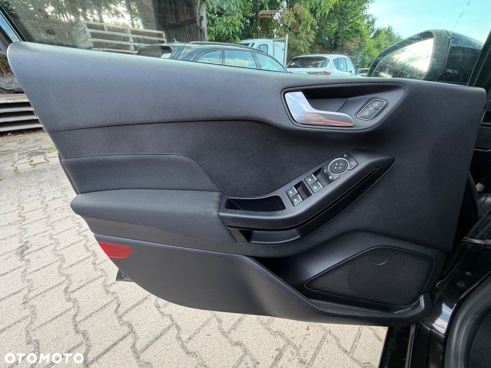 Ford Fiesta - 22