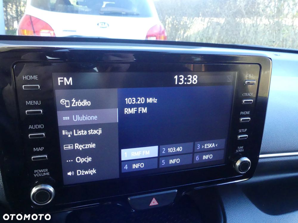 Toyota Yaris 1.5 Selection Style CVT - 21