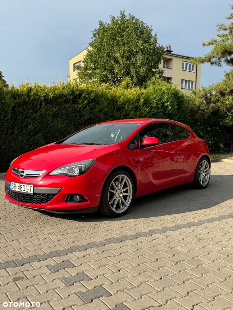 Opel Astra 1.6 Turbo Sport - 1