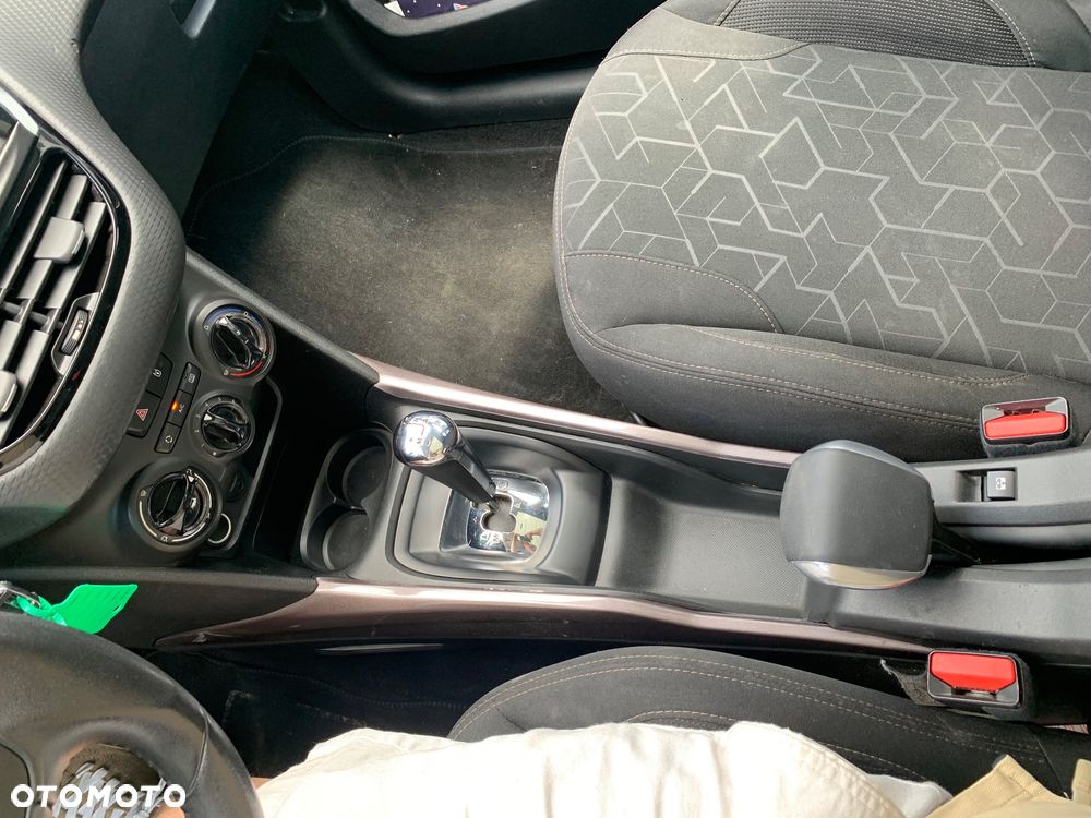 Peugeot 2008 PureTech 82 ETG5 STOP&START Active - 27