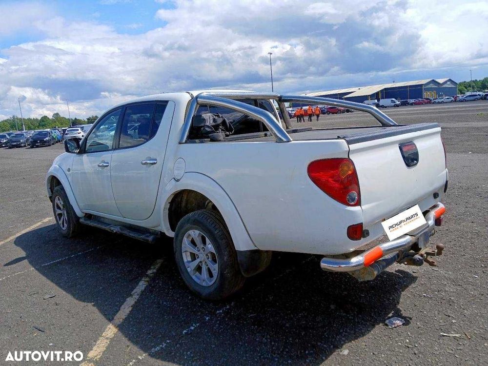 Dezmembrez Mitsubishi L200 2.5 Diesel 2011 - 8