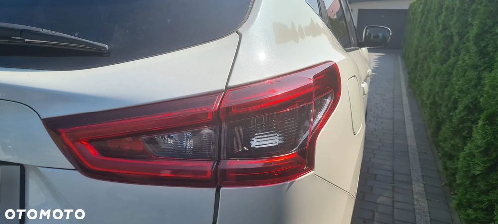 Nissan Qashqai 1.6 DCi Xtronic N-Connecta - 7