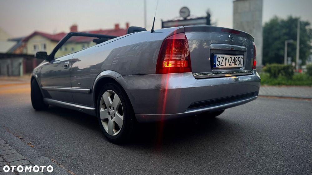 Opel Astra 1.8 Bertone - 8