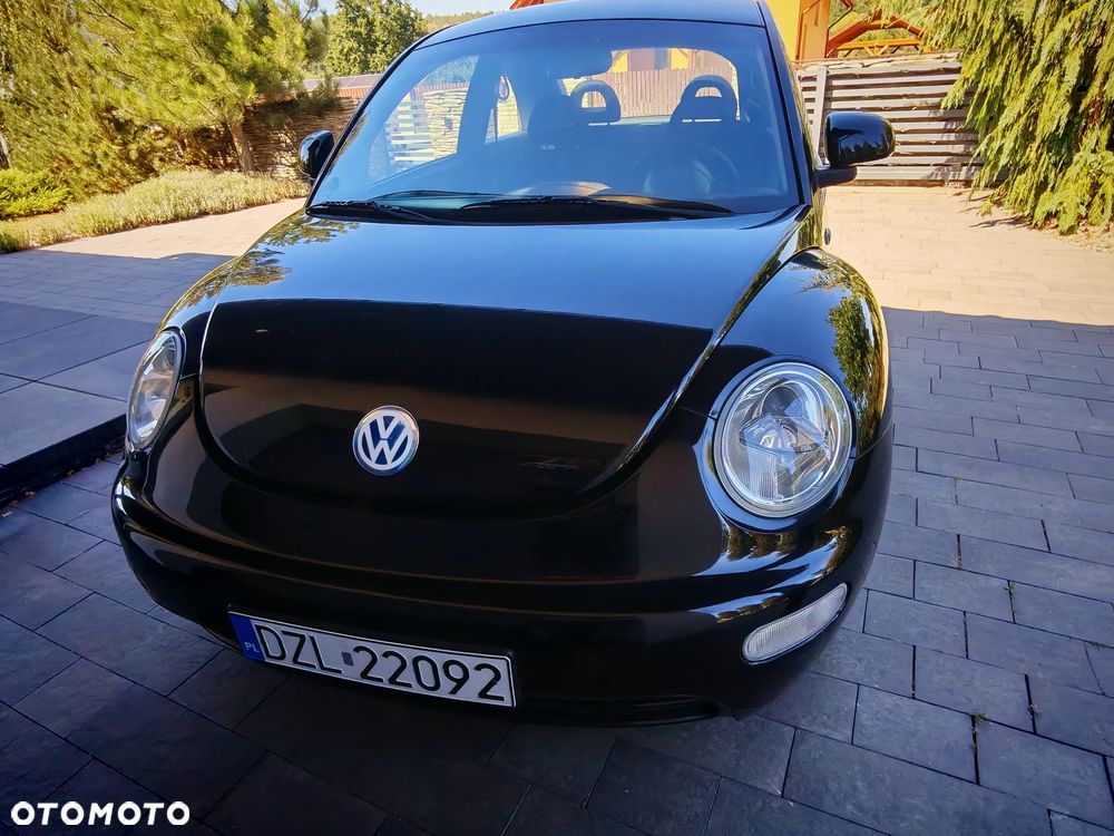 Volkswagen New Beetle - 2