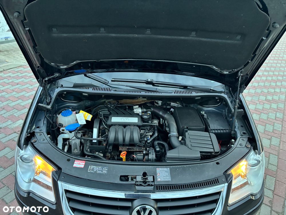 Volkswagen Touran - 14