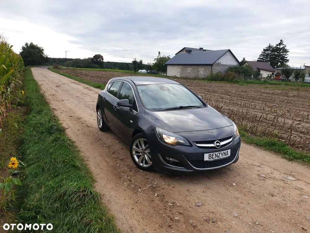 Opel Astra IV 1.4 T Cosmo - 8