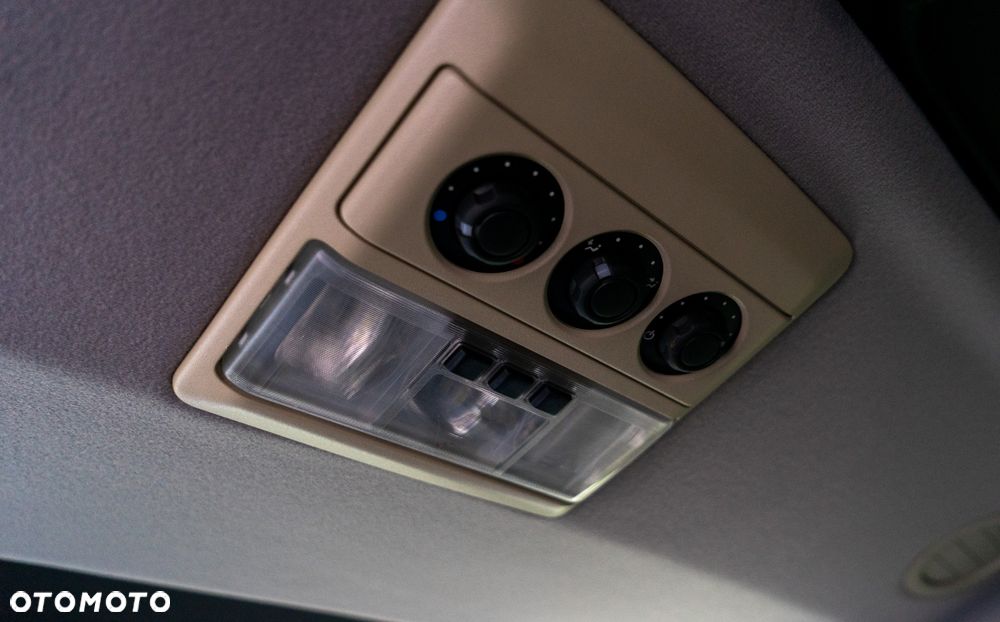 Land Rover Discovery - 15