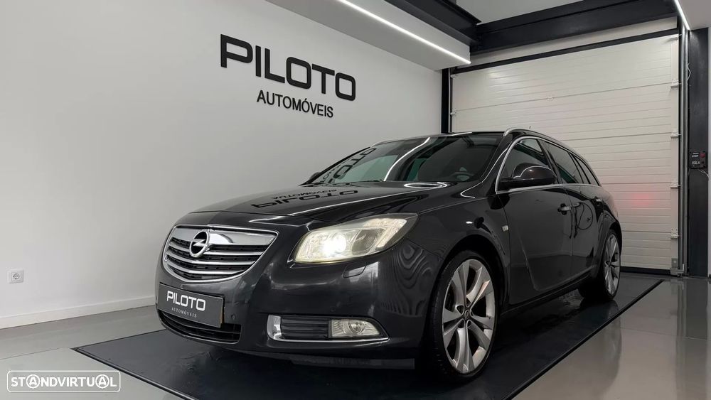 Opel Insignia Sports Tourer - 1