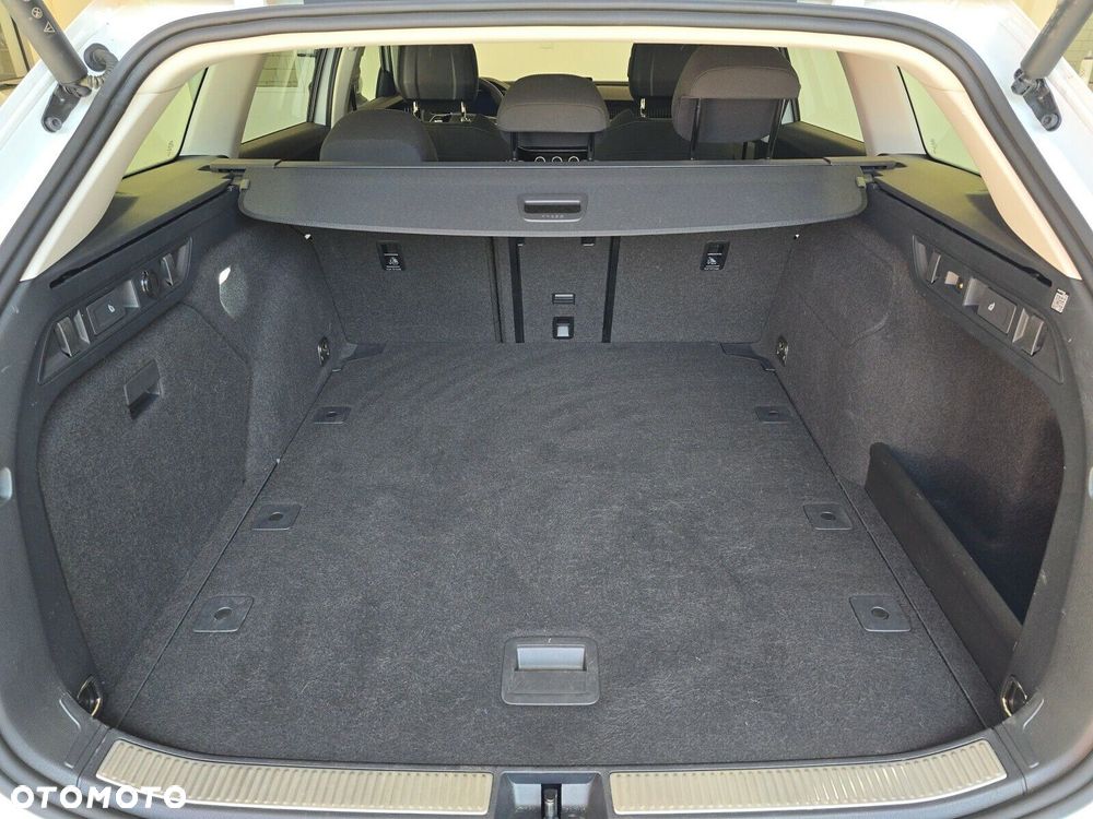 Skoda Superb 2.0 TDI SCR 4x4 Selection DSG - 8