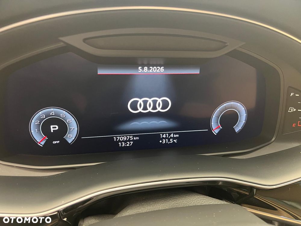Audi Q8 55 TFSI quattro tiptronic - 12