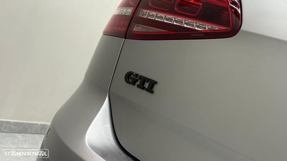 VW Golf 2.0 TSi GTi - 45