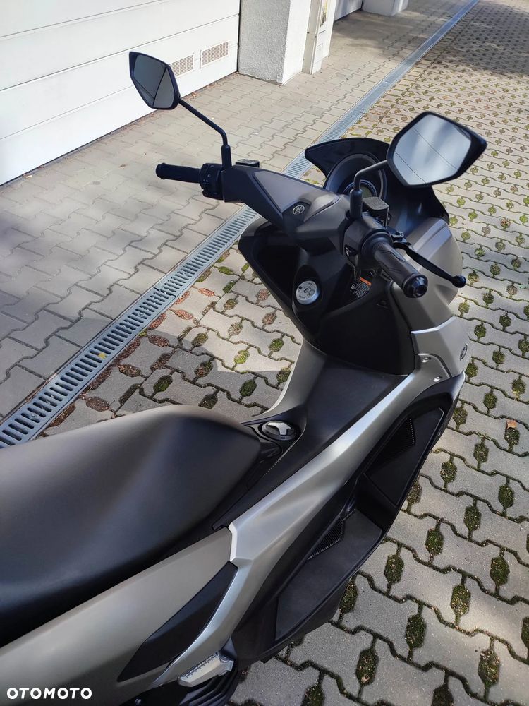 Yamaha NMAX - 3