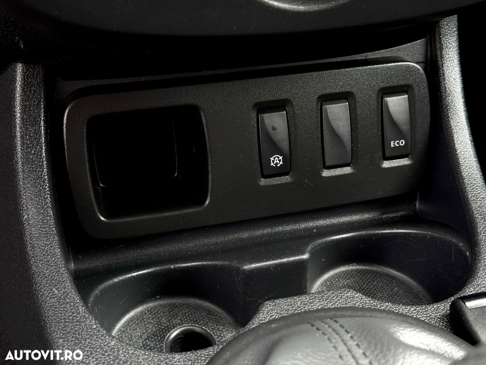 Dacia Duster dCi 110 FAP 4x2 Prestige - 30