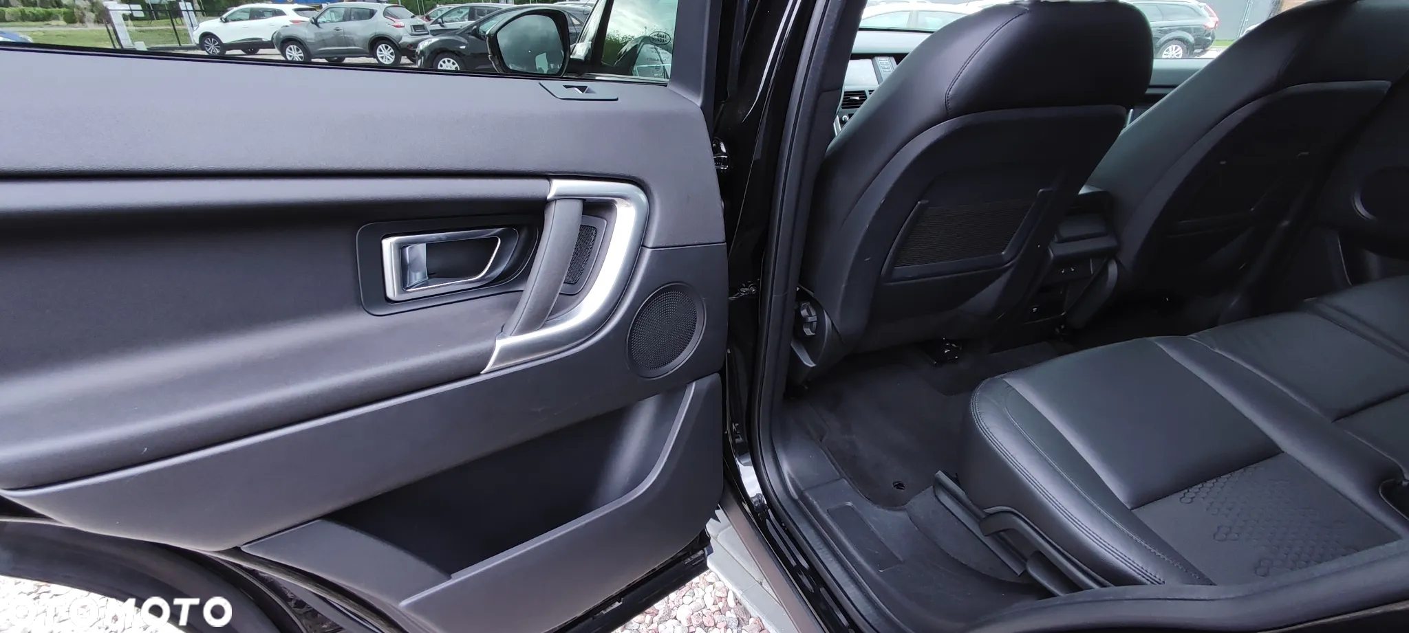 Land Rover Discovery Sport - 30