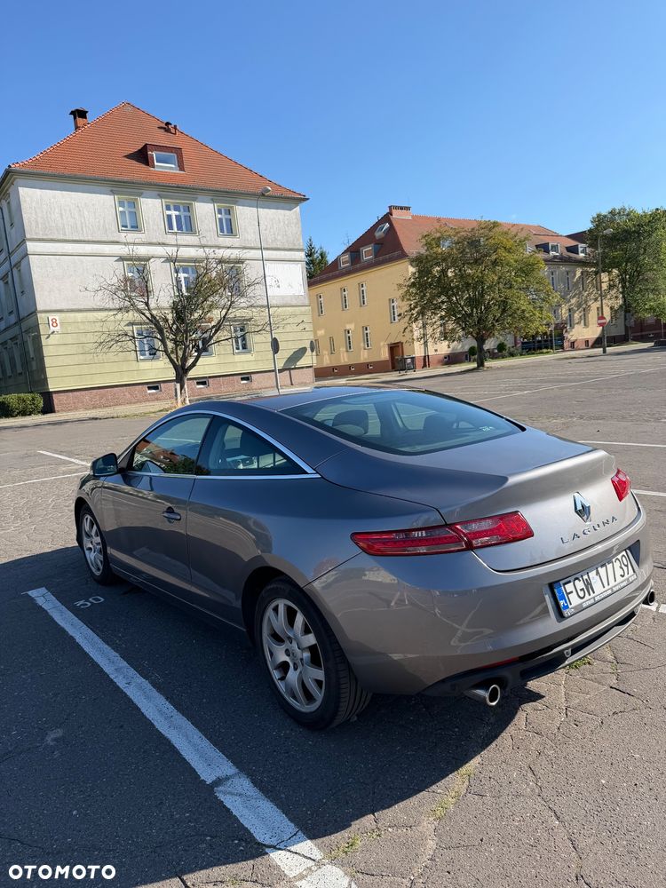 Renault Laguna 2.0 dCi Monaco GP2 - 8