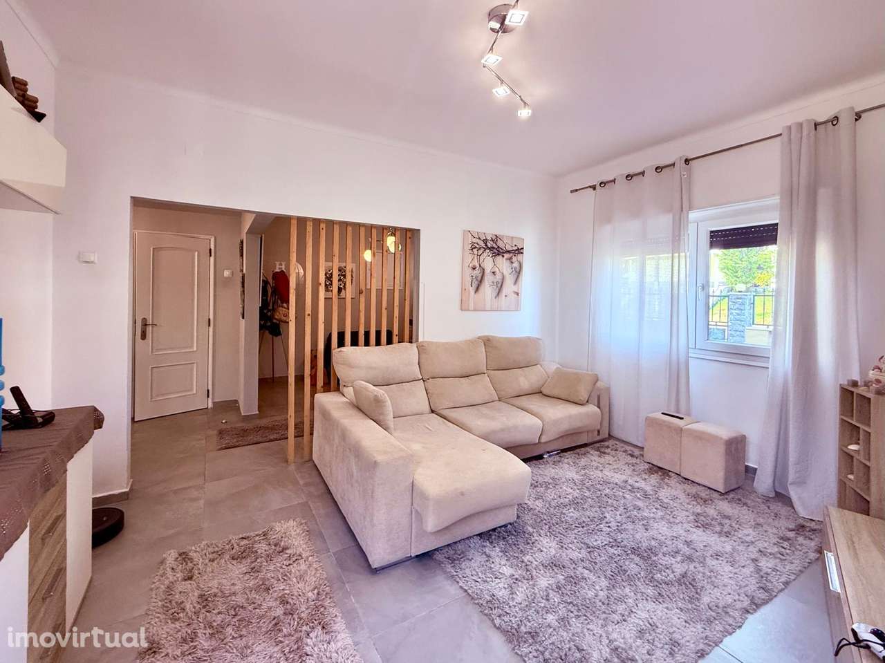 Moradia de 4 quartos, inserida num terreno com 367 m². - Grande imagem: 5/35