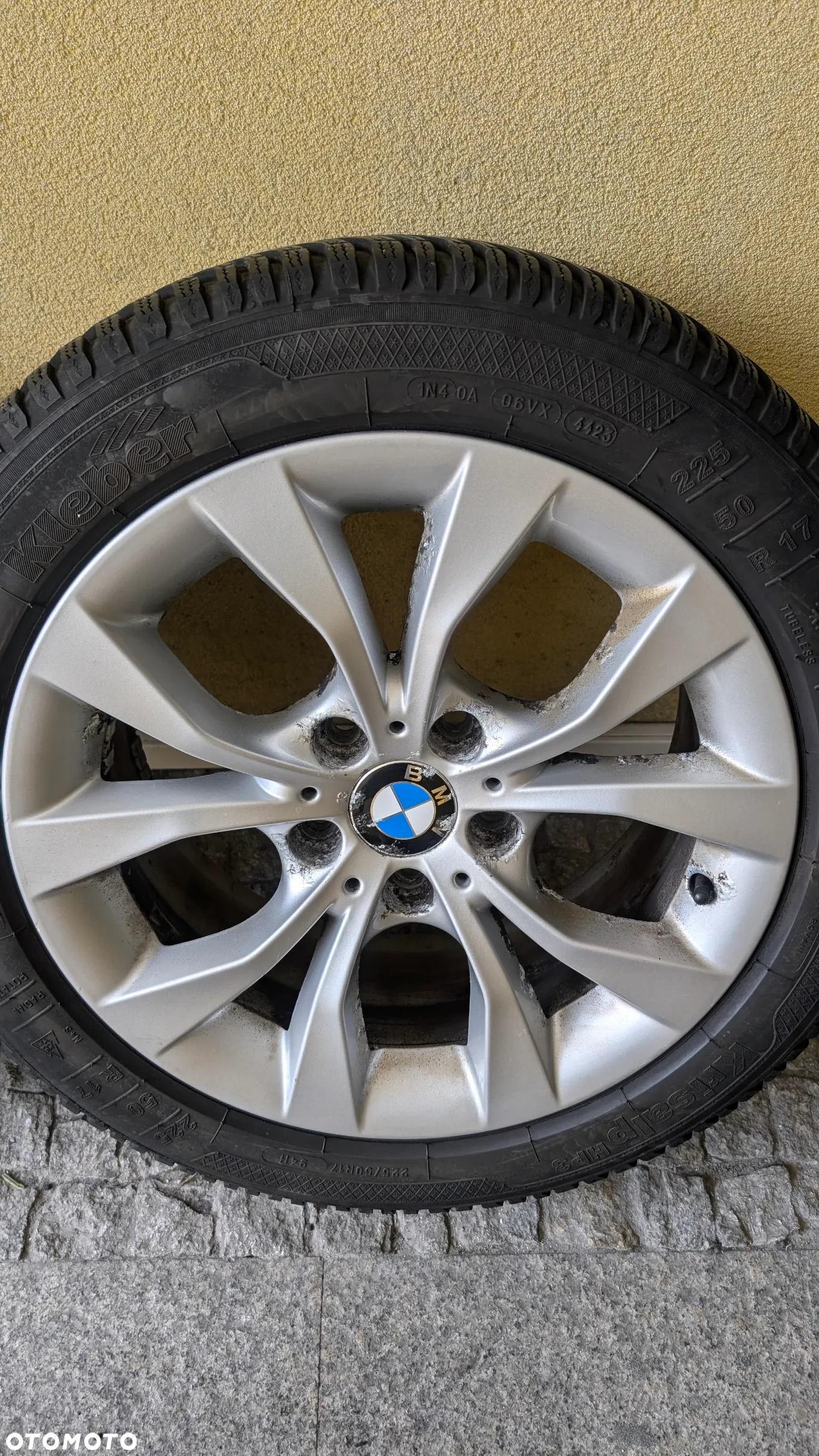 Komplet oryginalnych kół z felgami ALU do BMW X1 (e84) z prawie nowymi oponami zimowymi KLEBER 225/50R17 - 8