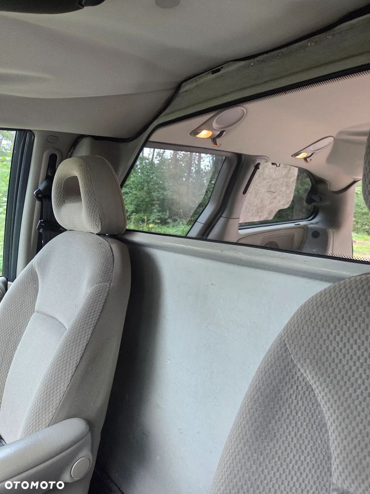 Chrysler Grand Voyager 2.8 CRD SE - 20
