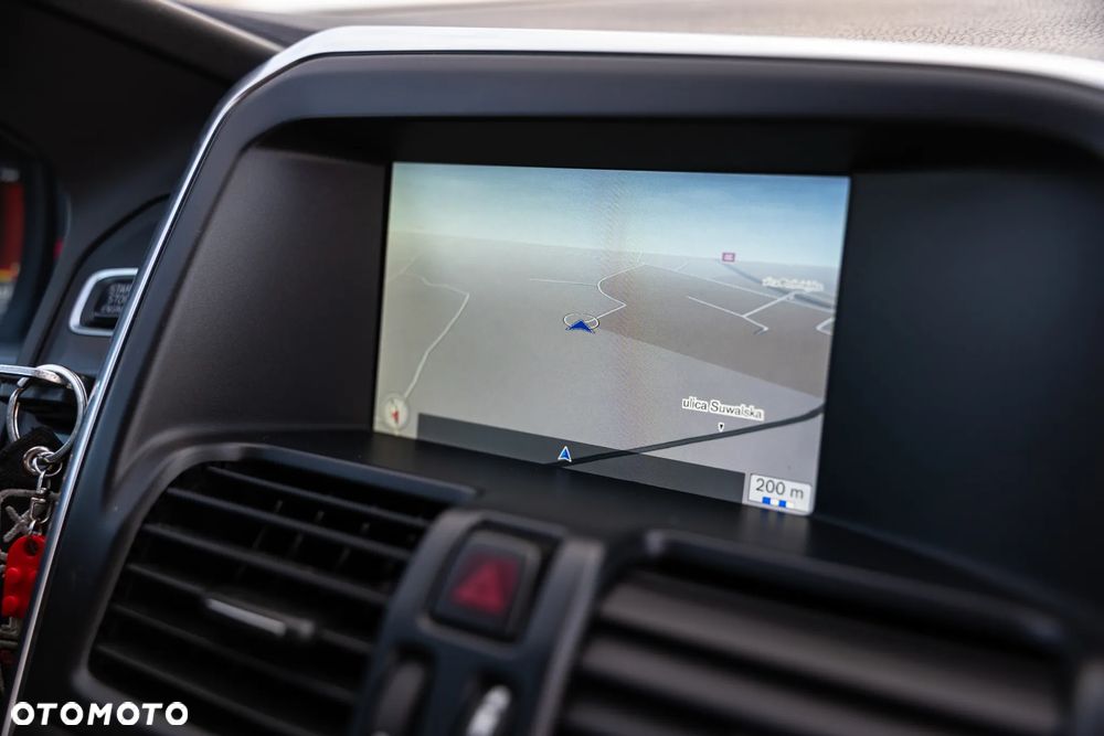 Volvo XC 60 D4 Drive-E Momentum - 18