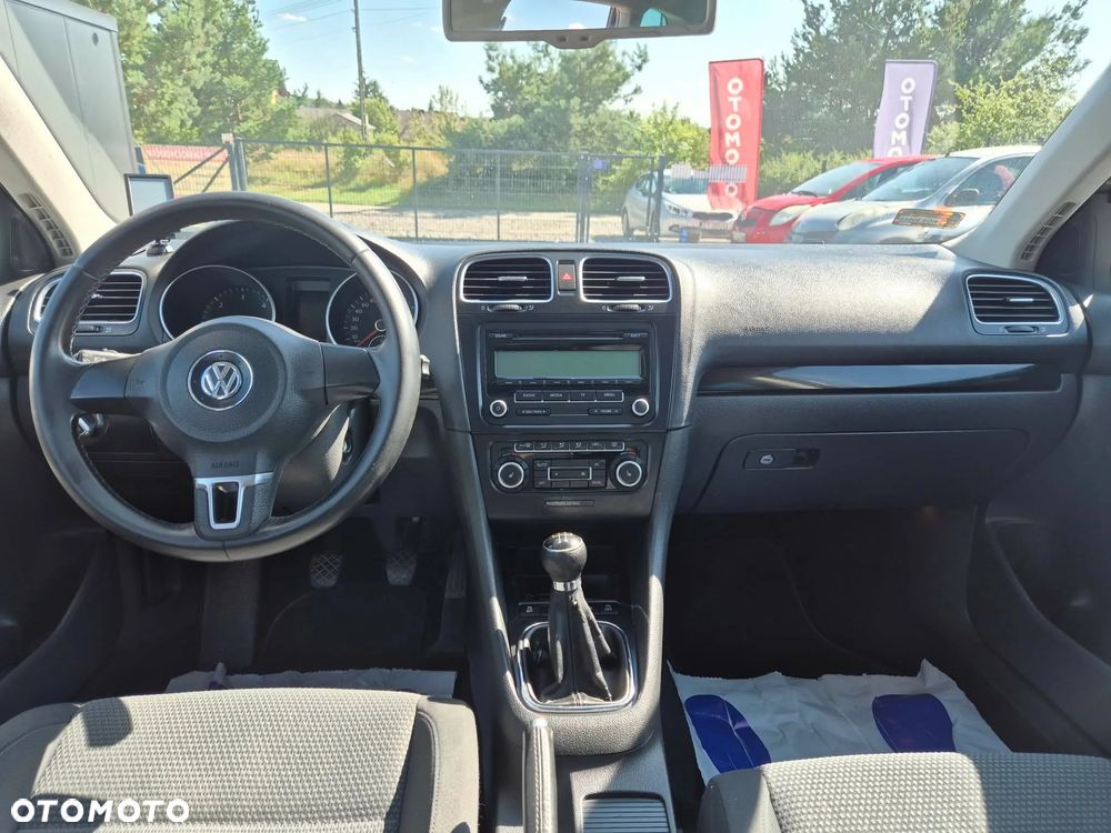 Volkswagen Golf 1.6 TDI Highline - 22