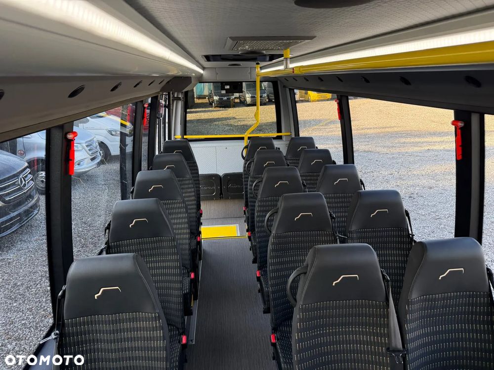 Mercedes-Benz Sprinter CITY - 18