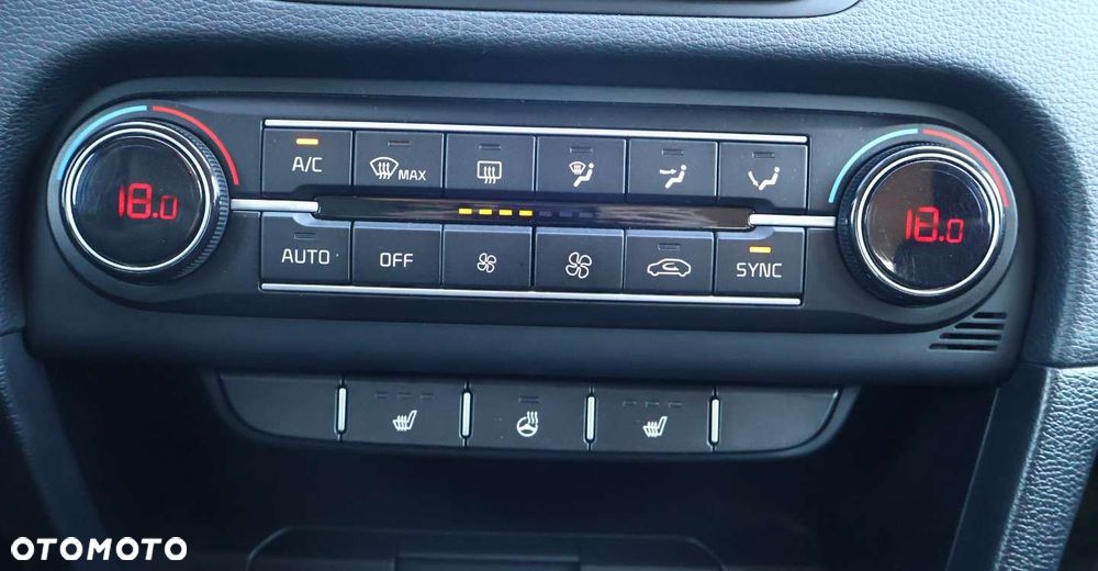 Kia Ceed - 26