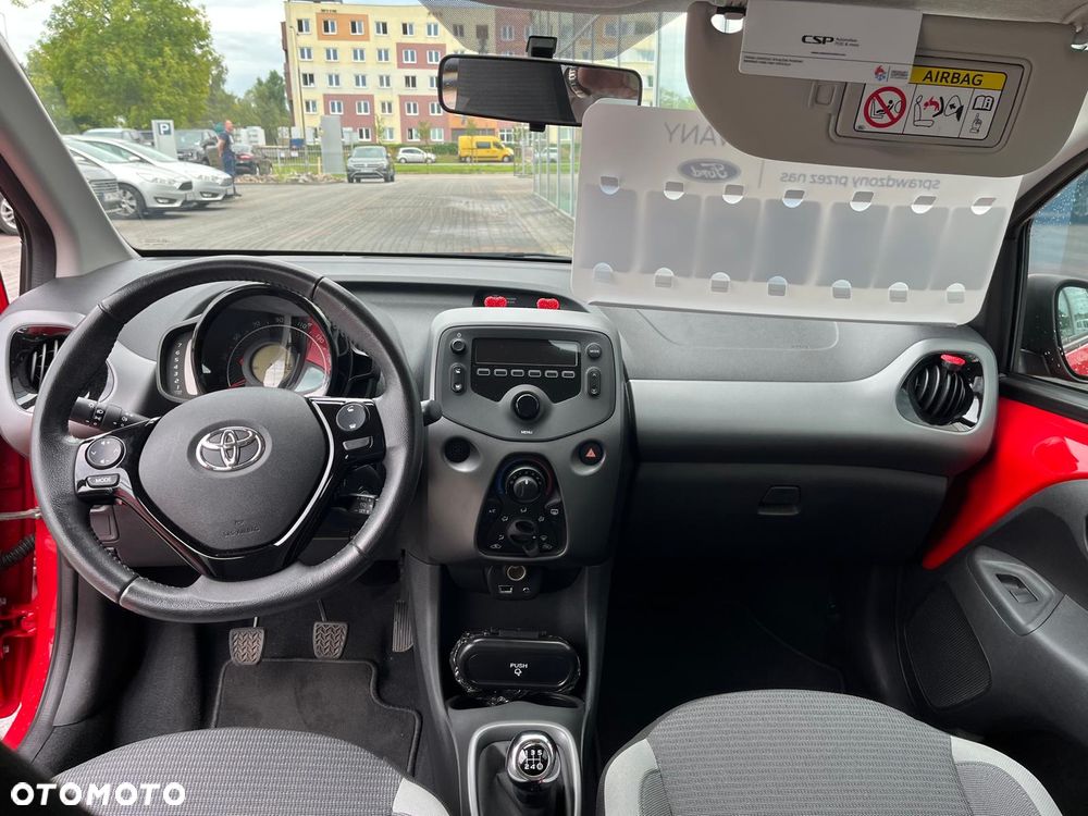 Toyota Aygo x-play - 13