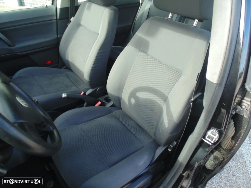 VW Polo 1.4 TDi Trendline - 23