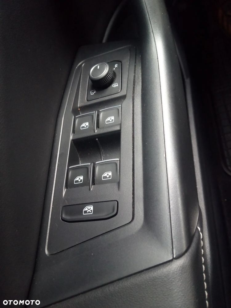 Volkswagen T-Roc 2.0 TDI SCR Style - 15