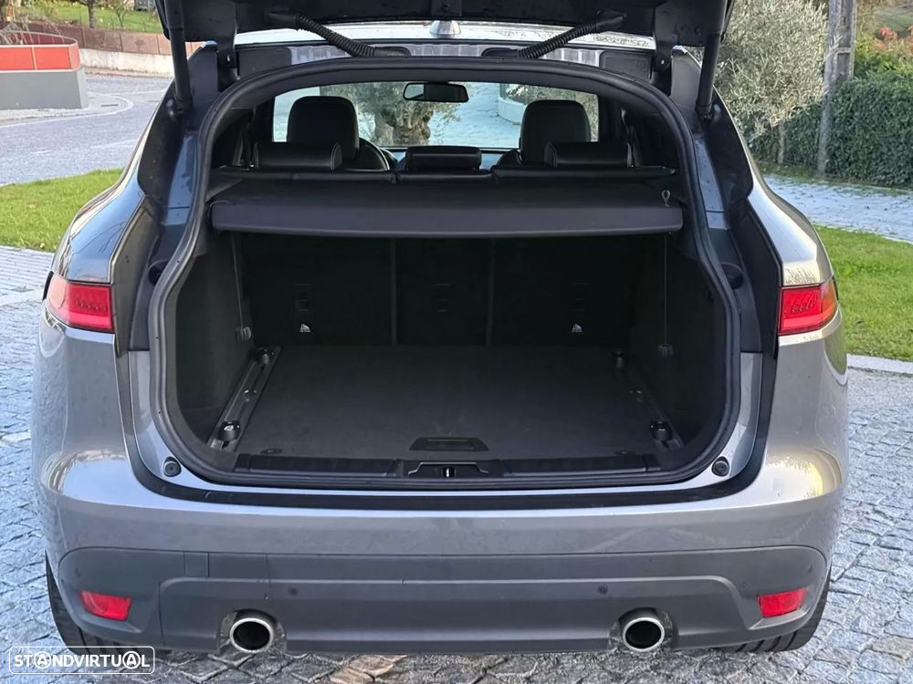 Jaguar F-Pace 3.0 TDV6 R-Sport AWD Aut. - 11