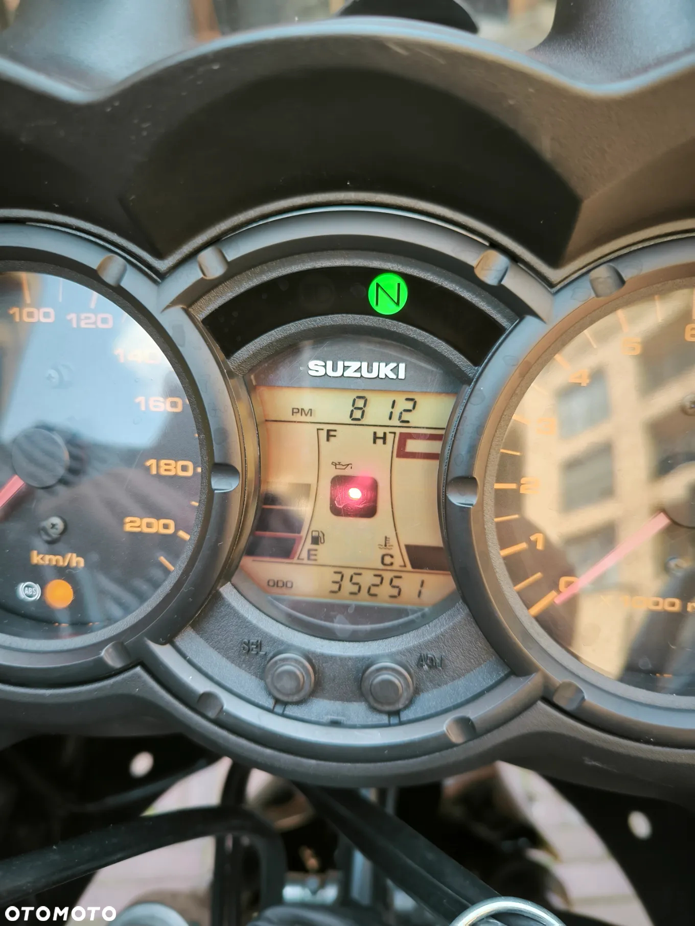 Suzuki V-STROM - 6