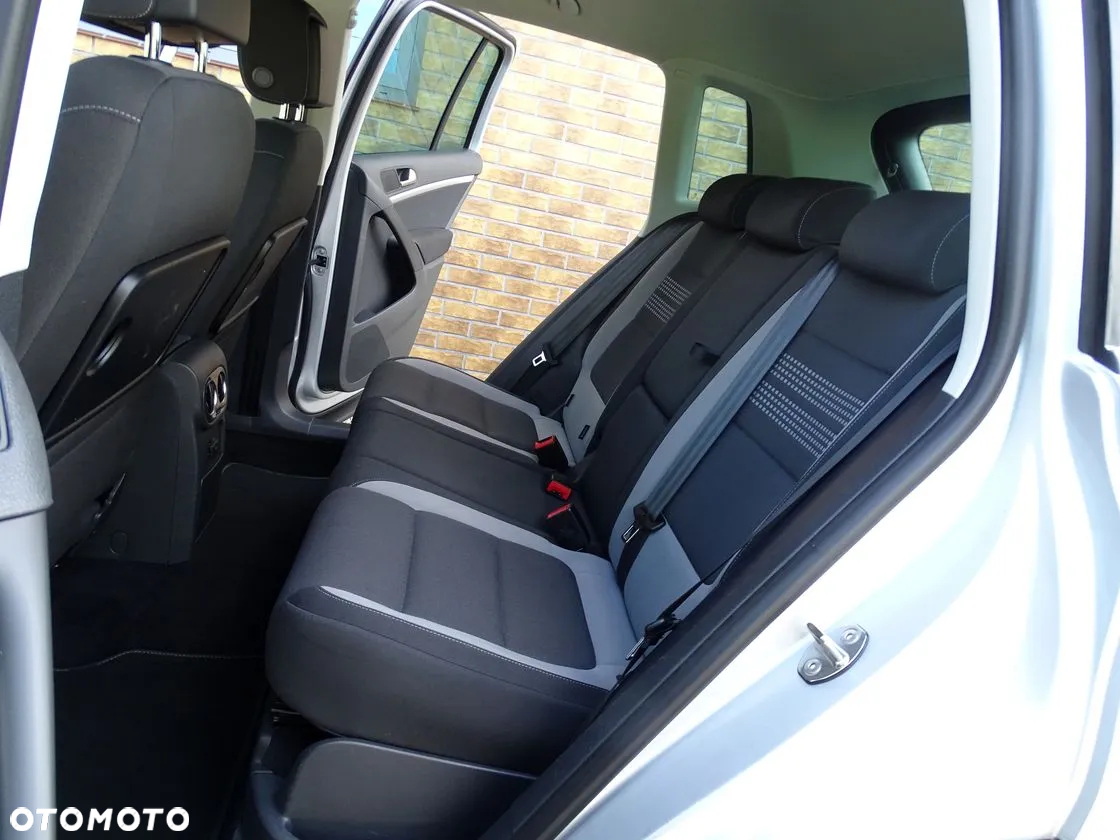 Volkswagen Tiguan 2.0 TDI DPF 4Motion Life - 24