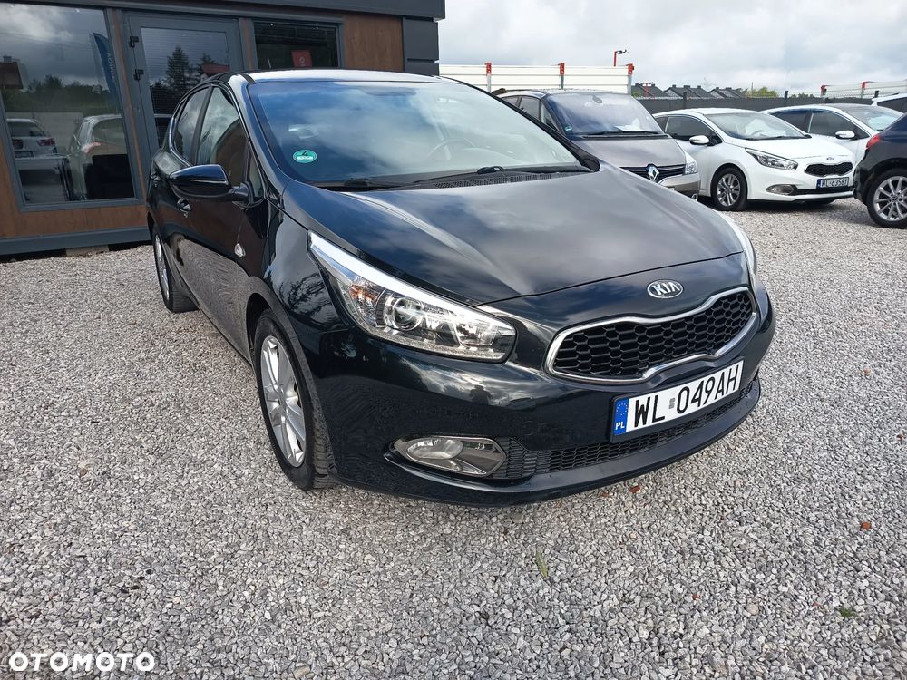 Kia Ceed 1.4 CVVT Fifa World Cup Edition - 6