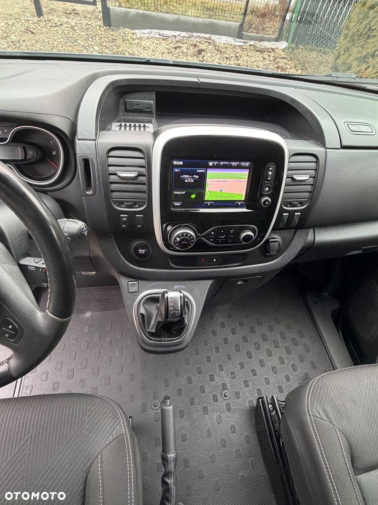 Renault Trafic - 16