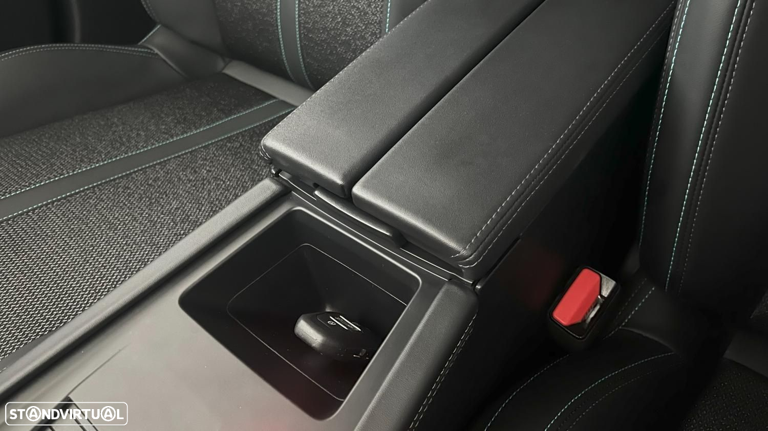 Peugeot 308 SW 1.2 PureTech Allure Pack EAT8 - 25