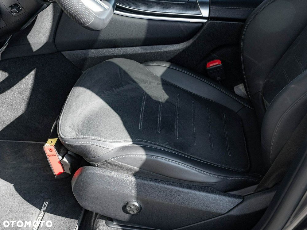 Mercedes-Benz GLC - 15