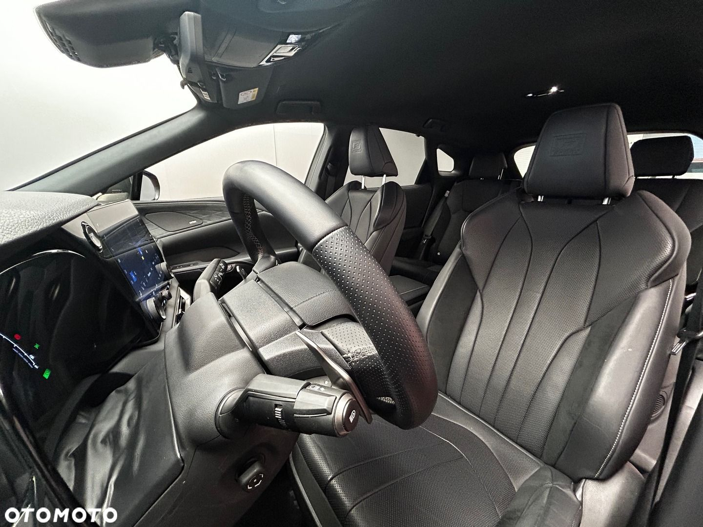 Lexus RX - 15