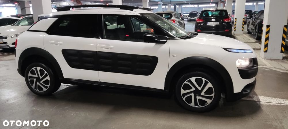 Citroën C4 Cactus 1.2 PureTech Shine EU6 - 11