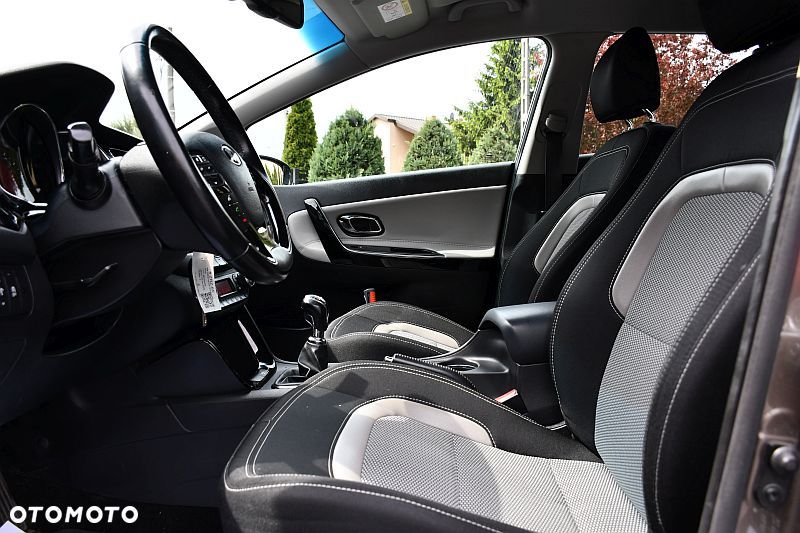 Kia Ceed 1.6 GDI Platinum Edition - 10