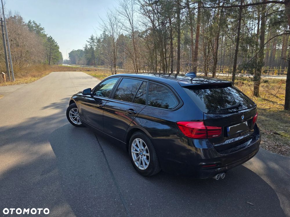 BMW Seria 3 320d Touring - 5