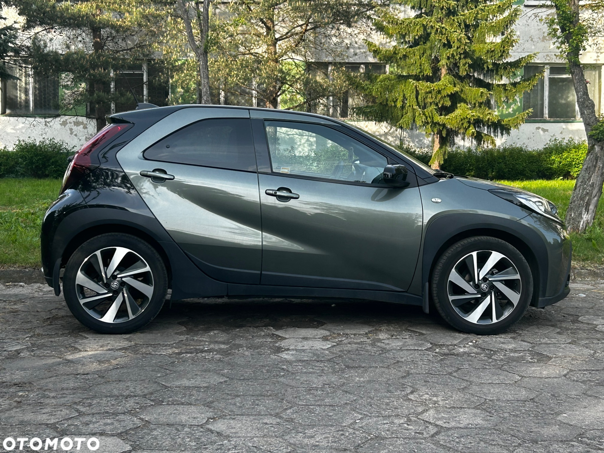 Toyota Aygo X 1.0 VVT-i Executive - 8