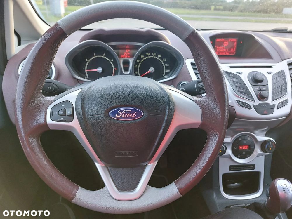 Ford Fiesta - 27