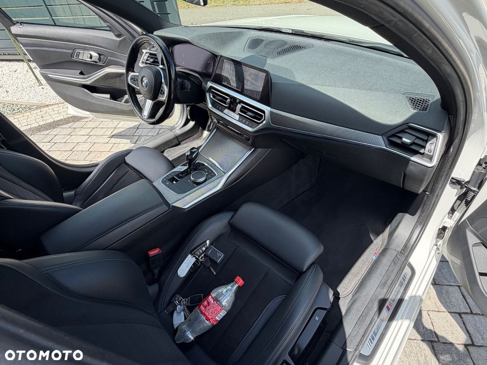 BMW Seria 3 320d M Sport Shadow - 11