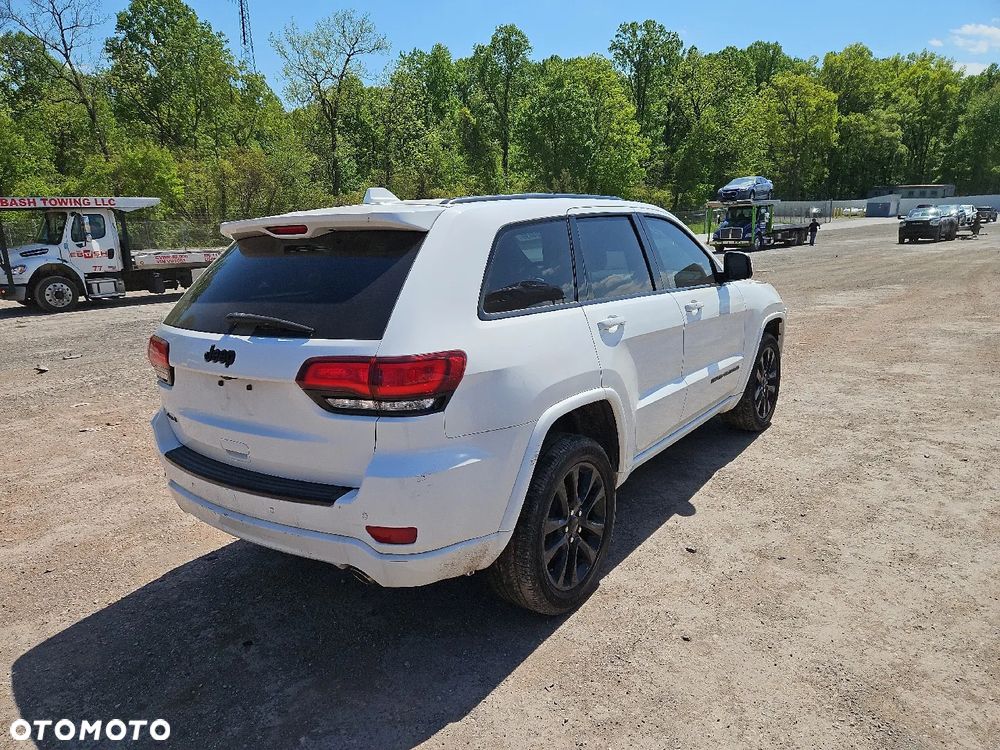 Jeep Grand Cherokee - 5