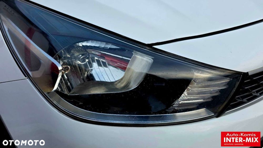 Kia Rio - 8