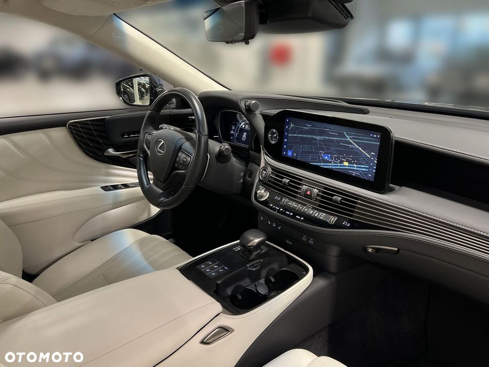 Lexus LS 500h Omotenashi AWD - 17