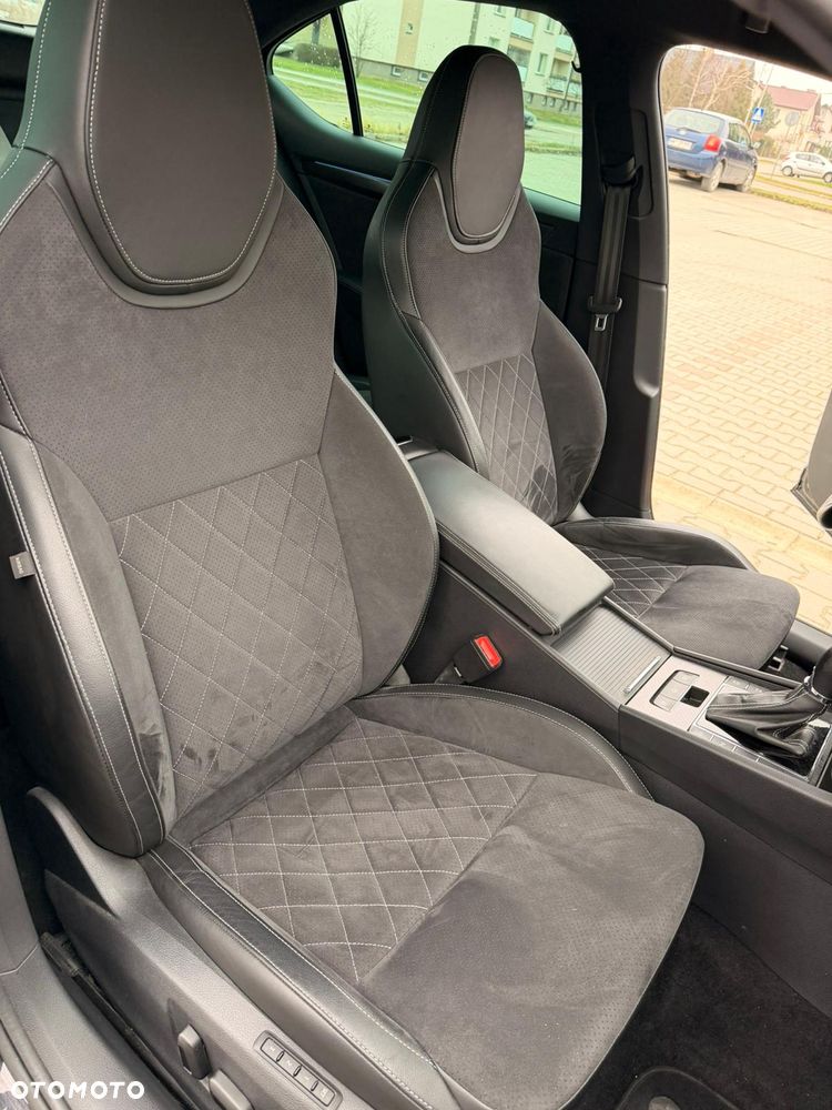 Skoda Superb 2.0 TDI SCR 4x4 Sportline DSG - 11