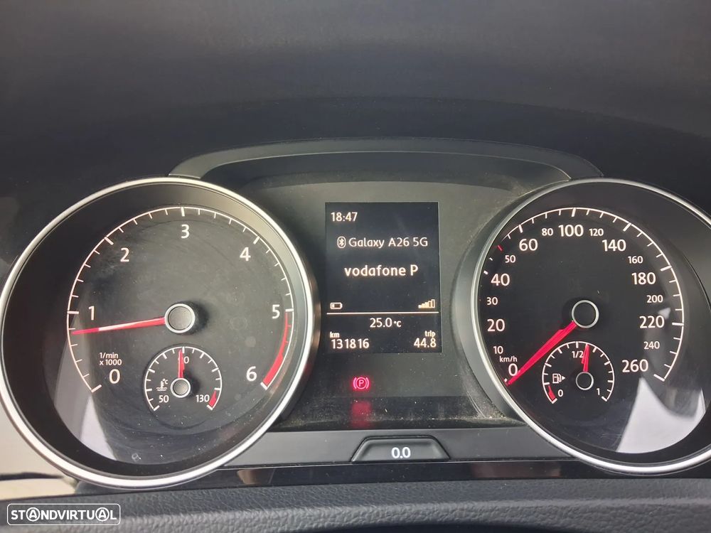 VW Golf 1.6 TDi Highline - 11
