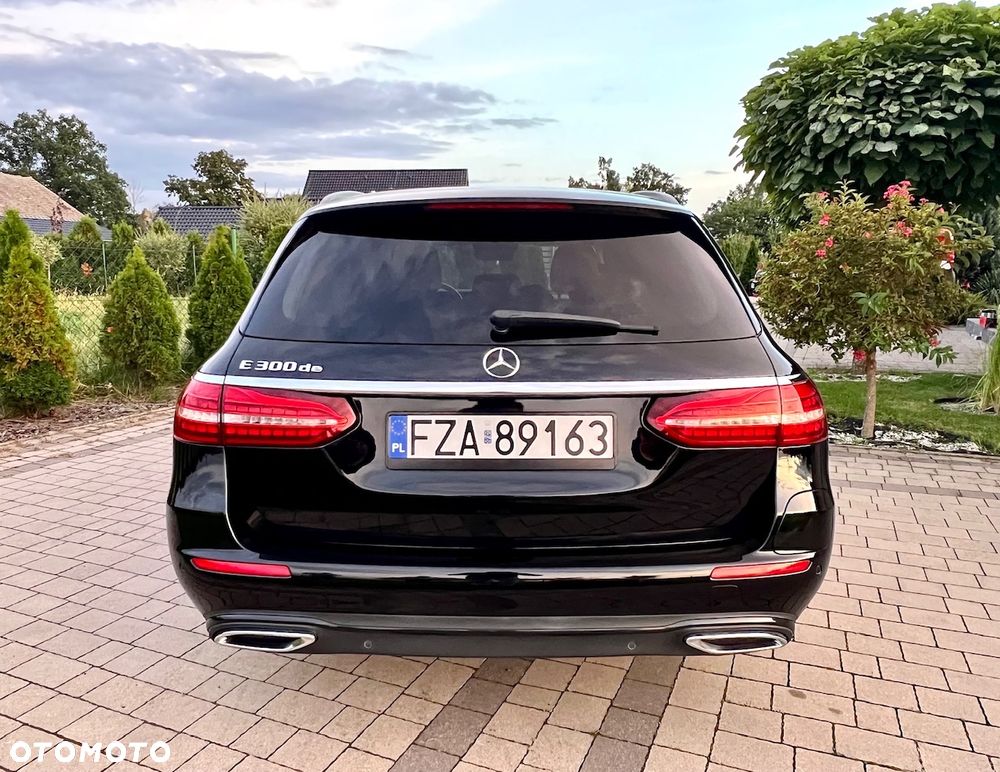 Mercedes-Benz Klasa E 220 d 4Matic 9G-TRONIC Avantgarde - 12