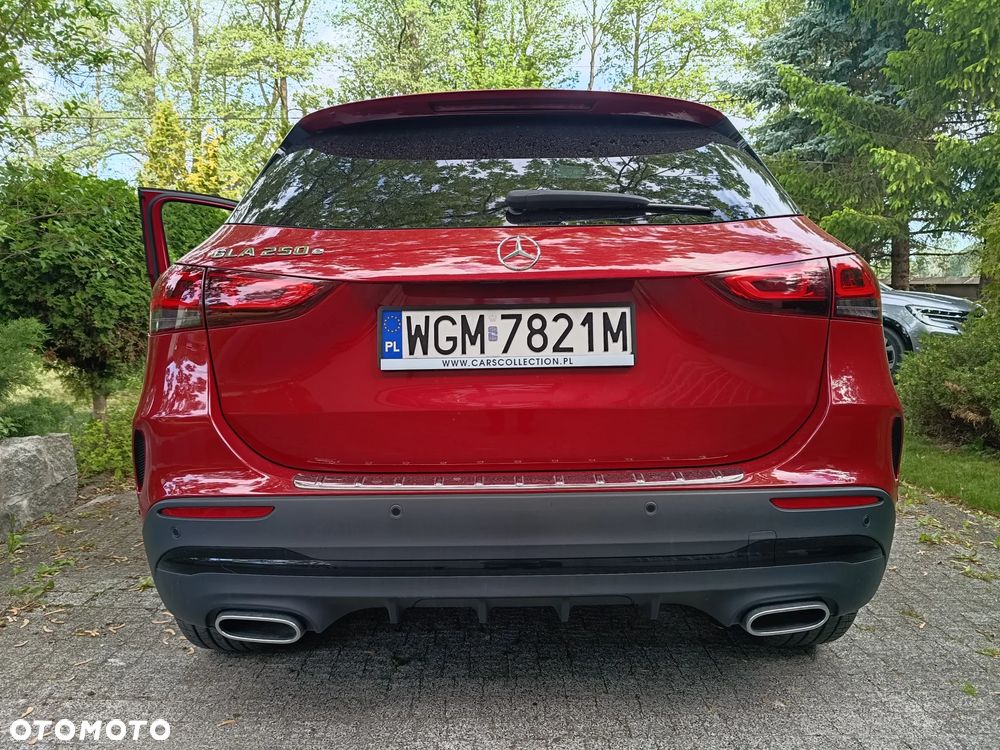 Mercedes-Benz GLA - 14